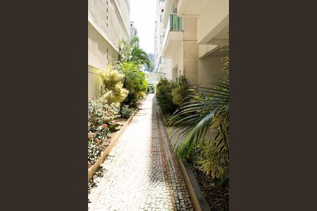 Apartamento à venda com 136m², 3 quartos e 2 vagas Apartamento à venda com 136m², 3 quartos e 2 vagasÁrea Comum