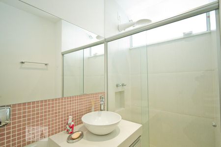 Banheiro - Suite  de apartamento para alugar com 1 quarto, 45m² em Leblon, Rio de Janeiro