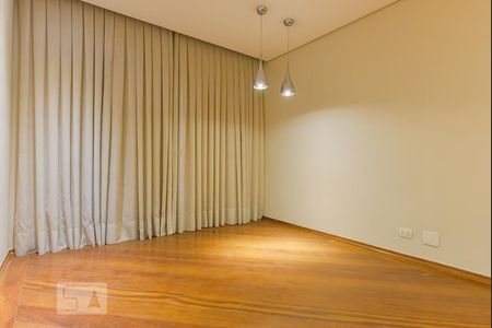 Sala de apartamento para alugar com 3 quartos, 84m² em Vila Madalena, São Paulo