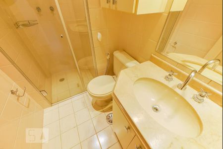 Apartamento para alugar com 84m², 3 quartos e 2 vagas Apartamento para alugar com 84m², 3 quartos e 2 vagasBanheiro