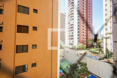 Apartamento à venda com 90m², 3 quartos e 2 vagasVista do quarto 02
