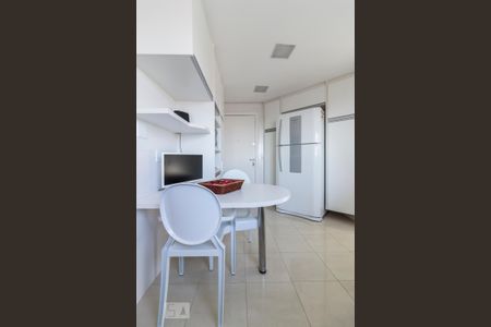 Cozinha de apartamento para alugar com 3 quartos, 130m² em Perdizes, São Paulo