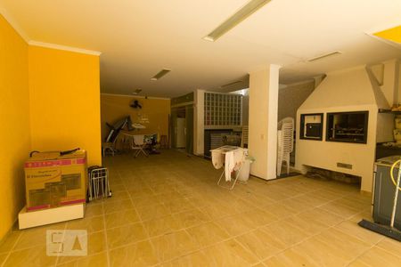 Casa à venda com 350m², 3 quartos e 5 vagas Casa à venda com 350m², 3 quartos e 5 vagasGaragem