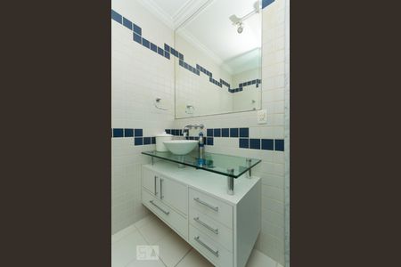 Casa à venda com 350m², 3 quartos e 5 vagas Casa à venda com 350m², 3 quartos e 5 vagasBanheiro da suíte 1