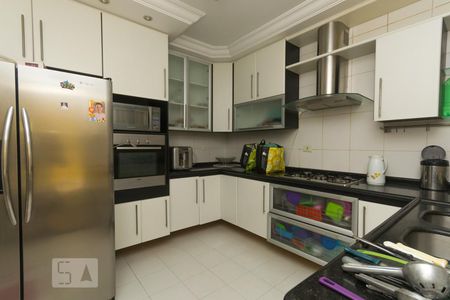 Casa à venda com 350m², 3 quartos e 5 vagas Casa à venda com 350m², 3 quartos e 5 vagasCozinha