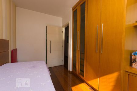 Casa à venda com 350m², 3 quartos e 5 vagas Casa à venda com 350m², 3 quartos e 5 vagasSuíte 2