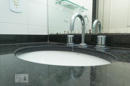 Detalhe do banheiro de apartamento à venda com 1 quarto, 45m² em Aclimação, São Paulo