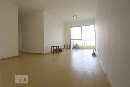 Sala de apartamento à venda com 2 quartos, 80m² em Vila Madalena, São Paulo
