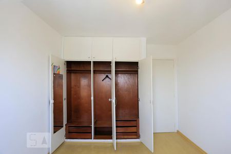Quarto 1 Detalhe Armário de apartamento à venda com 2 quartos, 80m² em Vila Madalena, São Paulo