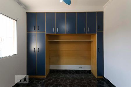 Casa à venda com 307m², 4 quartos e 3 vagas2o. Andar - Quarto 1 (Armários)