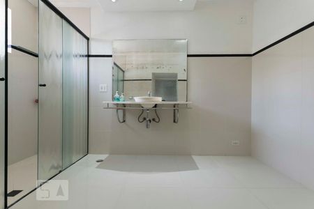 Casa à venda com 307m², 4 quartos e 3 vagas2o. Andar - Quarto 3 - Suíte/ Banheiro