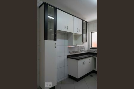 Casa à venda com 307m², 4 quartos e 3 vagas1o. Andar - Cozinha (Armários)