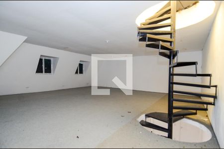 Apartamento para alugar com 152m², 2 quartos e 2 vagasSótão 