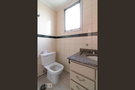 Banheiro de apartamento à venda com 2 quartos, 60m² em Vila Firmiano Pinto, São Paulo