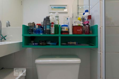 Banheiro de apartamento para alugar com 1 quarto, 38m² em Cambuci, São Paulo