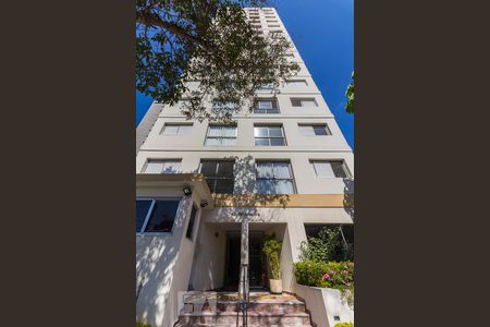 Apartamento à venda com 40m², 1 quarto e 1 vaga Apartamento à venda com 40m², 1 quarto e 1 vagaFachada