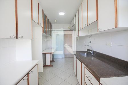 Cozinha de apartamento para alugar com 3 quartos, 85m² em Barro Branco (zona Norte), São Paulo