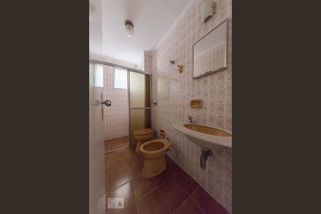 Banheiro de apartamento à venda com 1 quarto, 61m² em Bosque, Campinas