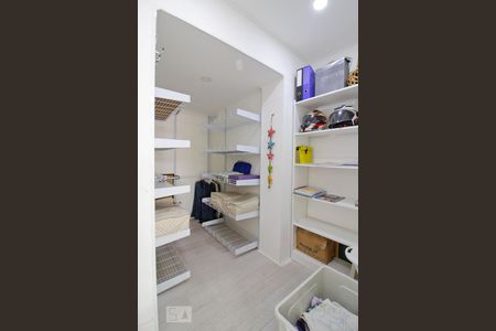 Apartamento para alugar com 98m², 3 quartos e 1 vagaCloset