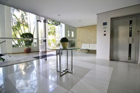 Apartamento à venda com 128m², 3 quartos e 2 vagasHall de entrada