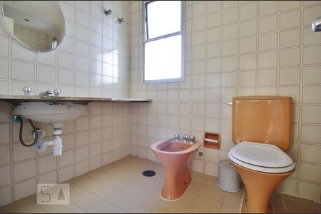 Banheiro de apartamento para alugar com 3 quartos, 128m² em Vila Andrade, São Paulo