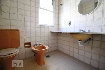 Apartamento à venda com 128m², 3 quartos e 2 vagasBanheiro suíte