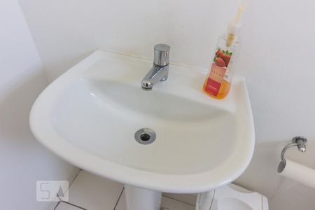 Banheiro de casa à venda com 3 quartos, 85m² em Vila Isolina Mazzei, São Paulo