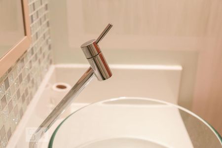 Casa de condomínio à venda com 300m², 5 quartos e 1 vagaLavabo