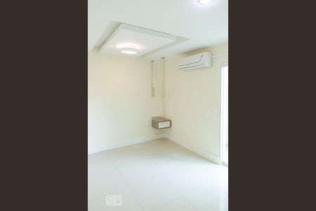 Casa de condomínio à venda com 300m², 5 quartos e 1 vagaSuíte 5