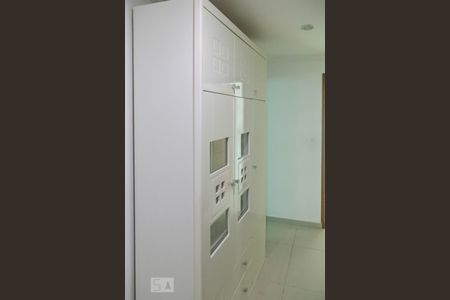 Casa de condomínio à venda com 300m², 5 quartos e 1 vagaSuíte 2