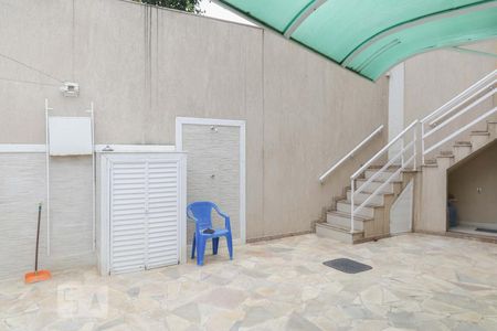 Casa de condomínio à venda com 300m², 5 quartos e 1 vagaVaranda