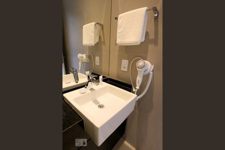 Apartamento para alugar com 36m², 1 quarto e 1 vagaBanheiro Detalhe