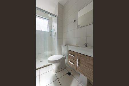 Banheiro de apartamento à venda com 2 quartos, 52m² em Centro, Barueri