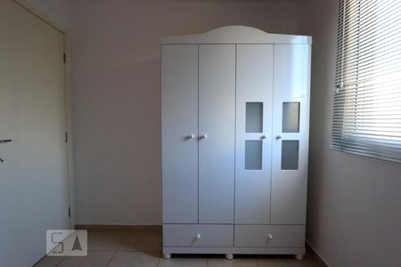 Quarto  de apartamento à venda com 3 quartos, 65m² em Paraíso do Morumbi, São Paulo