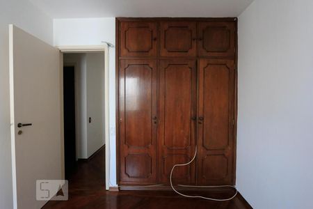 Quarto  de apartamento para alugar com 3 quartos, 83m² em Vila Progredior, São Paulo
