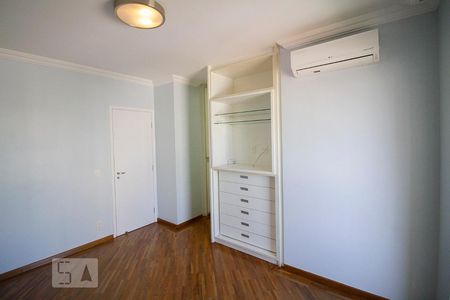 Apartamento à venda com 168m², 3 quartos e 3 vagasSuíte 3