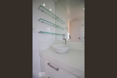 Apartamento à venda com 168m², 3 quartos e 3 vagasBanheiro da Suíte 2