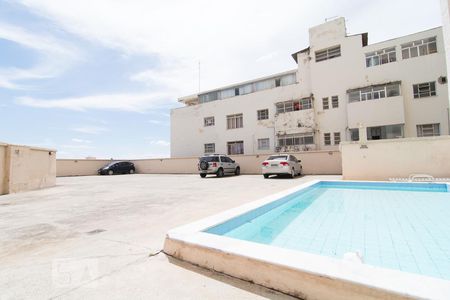 Studio para alugar com 45m², 1 quarto e 1 vagaPiscina