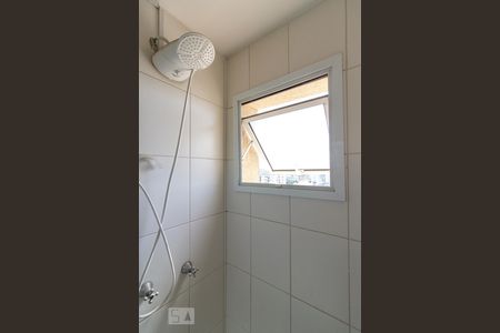 Apartamento para alugar com 44m², 2 quartos e 1 vagaChuveiro do Banheiro Social 