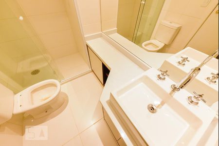 Studio à venda com 49m², 1 quarto e 1 vaga Studio à venda com 49m², 1 quarto e 1 vagaBanheiro