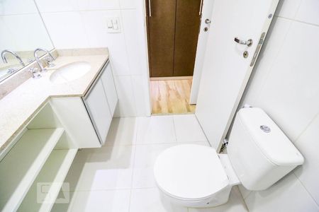 Apartamento à venda com 94m², 2 quartos e 2 vagasBanheiro Suíte 2