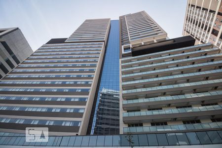 Apartamento à venda com 94m², 2 quartos e 2 vagasFachada