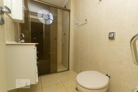 Banheiro de apartamento para alugar com 1 quarto, 48m² em Jardim da Saúde, São Paulo