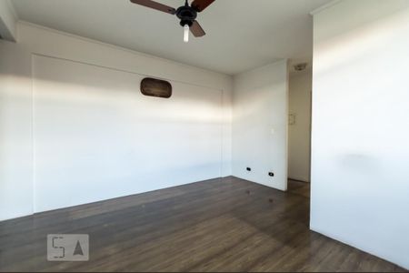 Sala de apartamento para alugar com 2 quartos, 60m² em Vila Osasco, Osasco
