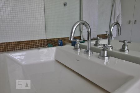 Apartamento para alugar com 210m², 3 quartos e 4 vagasPia