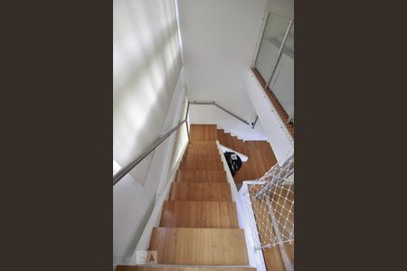 Apartamento para alugar com 210m², 3 quartos e 4 vagasEscadas