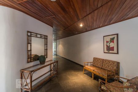 Studio para alugar com 35m², 1 quarto e 1 vagaHall de entrada