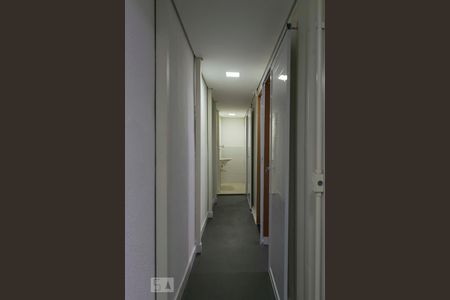 Corredor de casa de condomínio para alugar com 2 quartos, 45m² em Aclimação, São Paulo