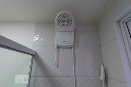 Banheiro social (Chuveiro) de casa de condomínio para alugar com 2 quartos, 45m² em Aclimação, São Paulo