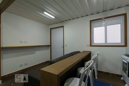 Sala e Cozinha de casa de condomínio para alugar com 2 quartos, 45m² em Aclimação, São Paulo